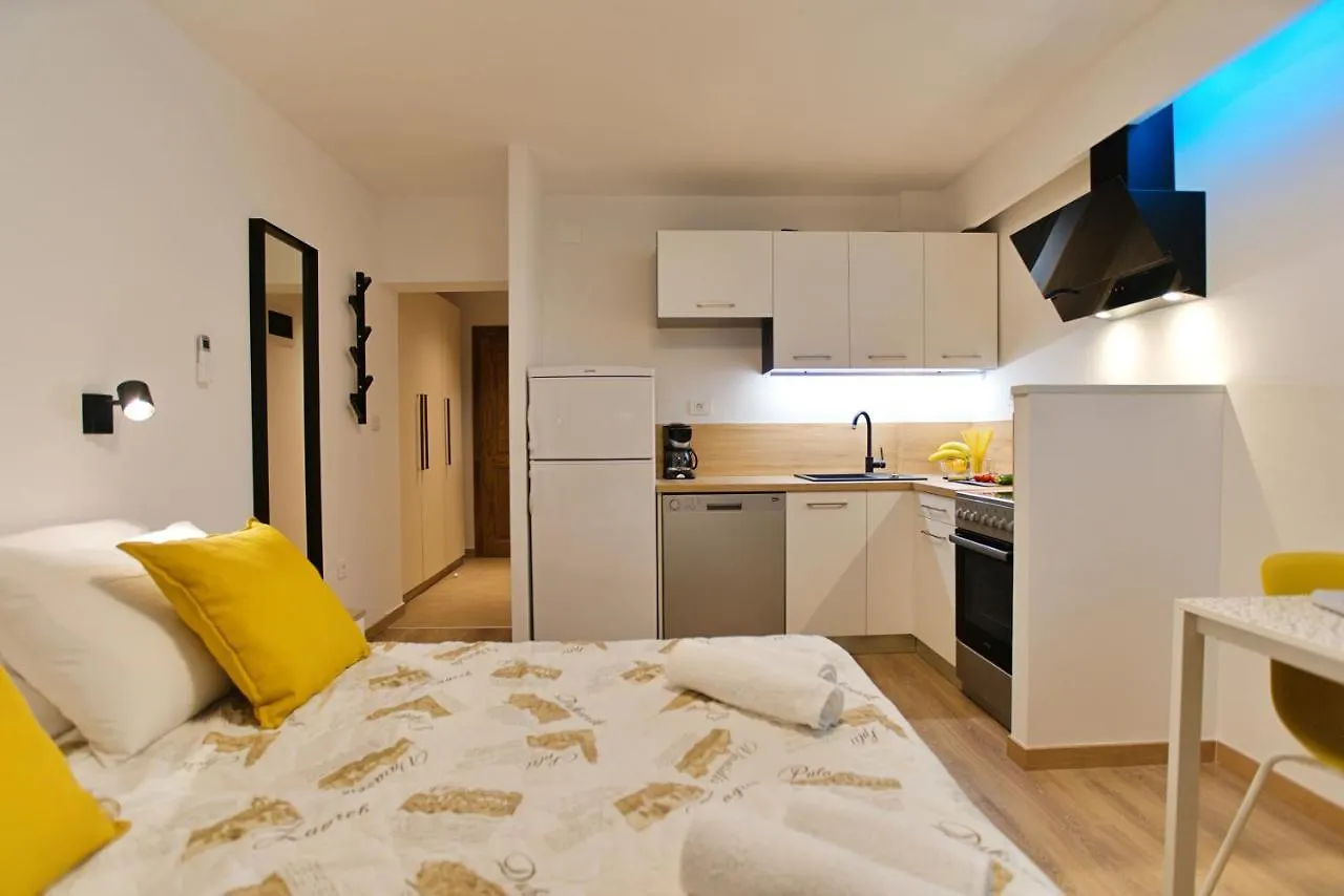 Apartments Kiwi روفينج كرواتيا